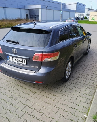Toyota Avensis cena 23500 przebieg: 224000, rok produkcji 2010 z Toruń małe 232